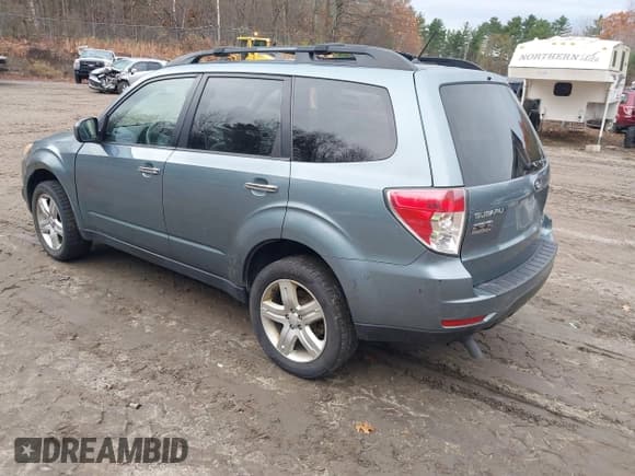 ✅ 2010 Subaru Forester X Limited • VIN: JF2SH6DC1AH792852 • Лот: 43642472. Опубликован ранее на IAAI с пробегом 267 911 миль. Бесплатный доступ к архиву аукционных продаж из США и подробный отчёт об истории автомобиля на DreamBid. Изображение 3.