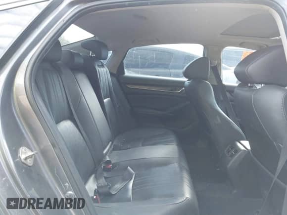 2019 Honda Accord EX-L с VIN 1HGCV1F57KA114941, выставлен на аукционе IAAI как лот 43242331 с пробегом Не указан миль и . История ставок и продаж доступна на DreamBid. Изображение 8.