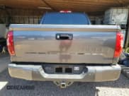 ✅ 2017 Toyota Tundra SR5 • VIN: 5TFEY5F13HX213331 • Лот: 64334135. Опубликован ранее на Copart с пробегом 76 455 миль. Бесплатный доступ к архиву аукционных продаж из США и подробный отчёт об истории автомобиля на DreamBid. Изображение 6.