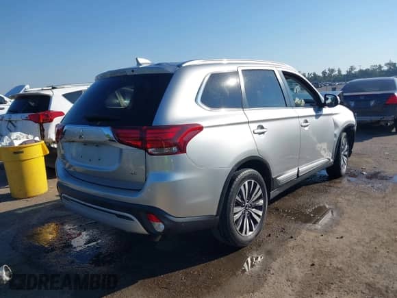2020 Mitsubishi Outlander SE с VIN JA4AD3A39LJ000994, выставлен на аукционе IAAI как лот 43350600 с пробегом 100 235 миль миль и . История ставок и продаж доступна на DreamBid. Изображение 4.