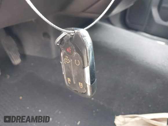 ✅ 2020 Chevrolet Silverado 1500 LT • VIN: 3GCUYDED6LG102349 • Lot: 42218090. Listed on IAAI with 143,033 mi. Free auction sales archive from the USA and detailed vehicle history report at DreamBid. Image 11.