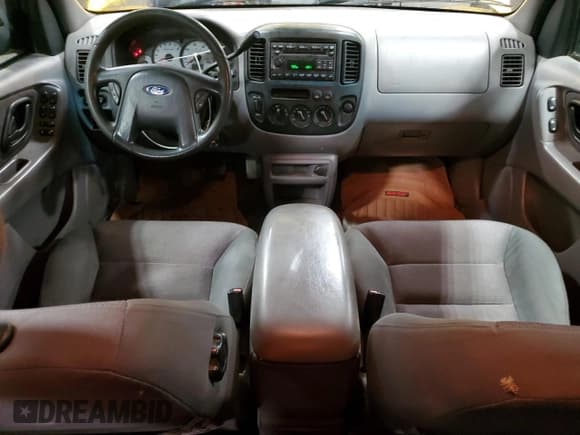 ✅ 2002 Ford Escape XLT Choice • VIN: 1FMYU04102KB96969 • Lot: 82064415. Wystawiony na Copart z przebiegiem 307 218 mil. Bezpłatny archiwum sprzedaży aukcyjnych z USA i szczegółowy raport historii pojazdu na DreamBid. Zdjęcie 8.