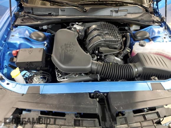 ✅ 2023 Dodge Challenger SXT • VIN: 2C3CDZGG5PH655483 • Lot: 49696144. Wystawiony na Copart z przebiegiem 1 602 mil. Bezpłatny archiwum sprzedaży aukcyjnych z USA i szczegółowy raport historii pojazdu na DreamBid. Zdjęcie 11.