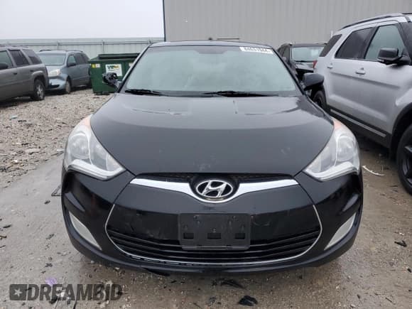 ✅ 2013 Hyundai Veloster w/Gray Int • VIN: KMHTC6ADXDU178792 • Lot: 84631944. Wystawiony na Copart z przebiegiem 139 176 mil. Bezpłatny archiwum sprzedaży aukcyjnych z USA i szczegółowy raport historii pojazdu na DreamBid. Zdjęcie 5.