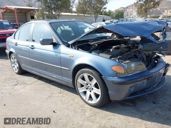 ✅ 2004 BMW 3 Series 325i • VIN: WBAEV33464KR28572 • Lot: 42106253. Listed on IAAI with 142,908 mi. Free auction sales archive from the USA and detailed vehicle history report at DreamBid. Image 1.