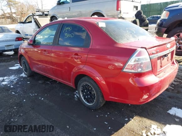 ✅ 2011 Chevrolet Aveo 1LT • VIN: KL1TD5DE8BB219808 • Lot: 41552673. Wystawiony na IAAI z przebiegiem Nie podano. Bezpłatny archiwum sprzedaży aukcyjnych z USA i szczegółowy raport historii pojazdu na DreamBid. Zdjęcie 3.