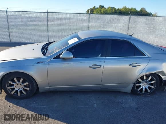✅ 2008 Cadillac CTS RWD • VIN: 1G6DM577180111564 • Lot: 43350115. Listed on IAAI with 207,236 mi. Free auction sales archive from the USA and detailed vehicle history report at DreamBid. Image 14.