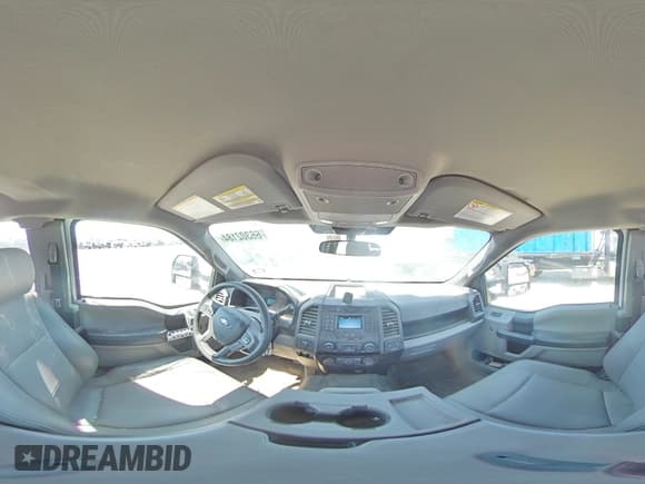 ✅ 2022 Ford F-350 XL • VIN: 1FT8X3AT8NEE36663 • Lot: 66302184. Wystawiony na Copart z przebiegiem 31 847 mil. Bezpłatny archiwum sprzedaży aukcyjnych z USA i szczegółowy raport historii pojazdu na DreamBid. Zdjęcie 13.