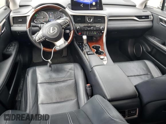 ✅ 2019 Lexus RX 350L Premium • VIN: JTJDZKCA7K2016840 • Lot: 86490235. Wystawiony na Copart z przebiegiem 70 911 mil. Bezpłatny archiwum sprzedaży aukcyjnych z USA i szczegółowy raport historii pojazdu na DreamBid. Zdjęcie 8.
