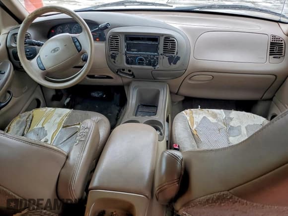 ✅ 1997 Ford Expedition XLT • VIN: 1FMEU17L9VLB43160 • Лот: 94244755. Опубликован ранее на Copart с пробегом 204 162 миль. Бесплатный доступ к архиву аукционных продаж из США и подробный отчёт об истории автомобиля на DreamBid. Изображение 8.