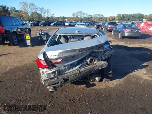 ✅ 2012 Hyundai Sonata Limited • VIN: 5NPEC4ACXCH396832 • Lot: 43452860. Wystawiony na IAAI z przebiegiem Nie podano. Bezpłatny archiwum sprzedaży aukcyjnych z USA i szczegółowy raport historii pojazdu na DreamBid. Zdjęcie 16.