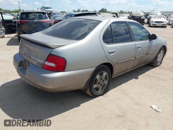 ✅ 2001 Nissan Altima GXE • VIN: 1N4DL01D21C129065 • Лот: 42809130. Опубликован ранее на IAAI с пробегом 158 865 миль. Бесплатный доступ к архиву аукционных продаж из США и подробный отчёт об истории автомобиля на DreamBid. Изображение 4.