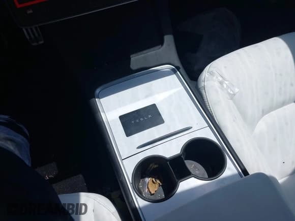 ✅ 2023 Tesla Model 3 • VIN: 5YJ3E1EAXPF621649 • Lot: 43008590. Listed on IAAI with 8,259 mi. Free auction sales archive from the USA and detailed vehicle history report at DreamBid. Image 11.