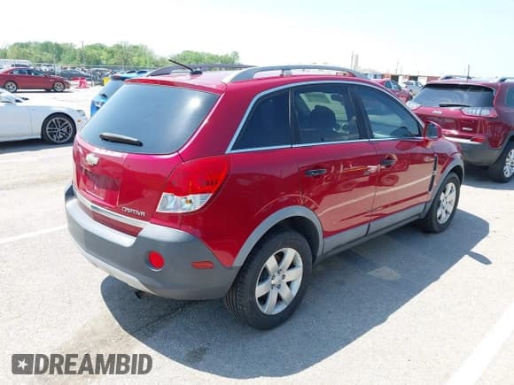 ✅ 2012 Chevrolet Captiva Sport LS • VIN: 3GNAL2EKXCS559593 • Lot: 42142135. Wystawiony na IAAI z przebiegiem 104 717 mil. Bezpłatny archiwum sprzedaży aukcyjnych z USA i szczegółowy raport historii pojazdu na DreamBid. Zdjęcie 4.