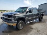 ✅ 2003 Chevrolet Silverado 2500HD LS • VIN: 1GCHK23U73F230630 • Lot: 71424155. Wystawiony na Copart z przebiegiem 255 470 mil. Bezpłatny archiwum sprzedaży aukcyjnych z USA i szczegółowy raport historii pojazdu na DreamBid. Zdjęcie 1.