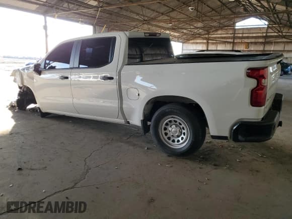 ✅ 2022 Chevrolet Silverado 1500 Work Truck • VIN: 1GCPAAEK3NZ646213 • Lot: 43365685. Wystawiony na Copart z przebiegiem 76 132 mil. Bezpłatny archiwum sprzedaży aukcyjnych z USA i szczegółowy raport historii pojazdu na DreamBid. Zdjęcie 2.