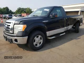 ✅ 2010 Ford F-150 XL • VIN: 1FTNF1E82AKA49893 • Lot: 66910595. Listed on Copart with 156,518 mi. Free auction sales archive from the USA and detailed vehicle history report at DreamBid. Image 1.