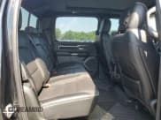 ✅ 2021 Ram 1500 Laramie • VIN: 1C6SRFJT6MN525669 • Lot: 62843735. Wystawiony na Copart z przebiegiem 39 256 mil. Bezpłatny archiwum sprzedaży aukcyjnych z USA i szczegółowy raport historii pojazdu na DreamBid. Zdjęcie 10.