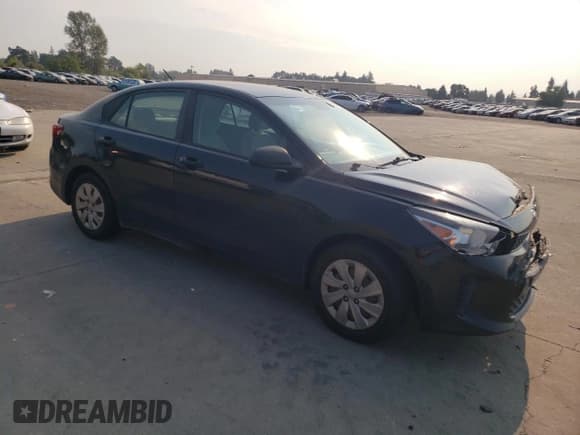 ✅ 2018 Kia Rio LX • VIN: 3KPA24AB1JE066345 • Lot: 71135845. Wystawiony na Copart z przebiegiem 110 172 mil. Bezpłatny archiwum sprzedaży aukcyjnych z USA i szczegółowy raport historii pojazdu na DreamBid. Zdjęcie 4.