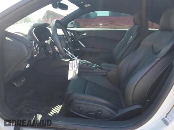 ✅ 2022 Audi TT • VIN: TRUAEAFV4N1005885 • Лот: 53114645. Опубликован ранее на Copart с пробегом 37 306 миль. Бесплатный доступ к архиву аукционных продаж из США и подробный отчёт об истории автомобиля на DreamBid. Изображение 7.