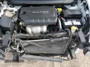 ✅ 2015 Jeep Cherokee Latitude • VIN: 1C4PJLCB9FW628011 • Лот: 90228485. Опубликован ранее на Copart с пробегом 133 241 миль. Бесплатный доступ к архиву аукционных продаж из США и подробный отчёт об истории автомобиля на DreamBid. Изображение 11.