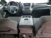 ✅ 2017 Chevrolet Tahoe LS • VIN: 1GNSCAEC3HR353484 • Lot: 85496565. Wystawiony na Copart z przebiegiem 162 865 mil. Bezpłatny archiwum sprzedaży aukcyjnych z USA i szczegółowy raport historii pojazdu na DreamBid. Zdjęcie 8.