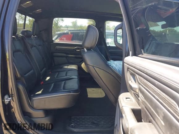 ✅ 2019 Ram 1500 Limited • VIN: 1C6SRFHT6KN640324 • Lot: 43105628. Listed on IAAI with 129,698 mi. Free auction sales archive from the USA and detailed vehicle history report at DreamBid. Image 8.