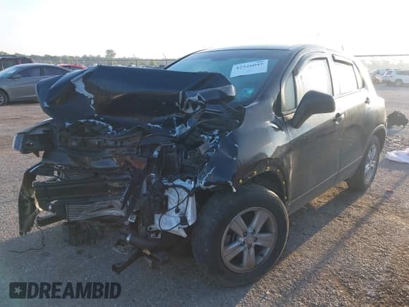 ✅ 2021 Chevrolet Trax LS • VIN: KL7CJKSB8MB301613 • Lot: 42526045. Listed on IAAI with 51,127 mi. Free auction sales archive from the USA and detailed vehicle history report at DreamBid. Image 16.