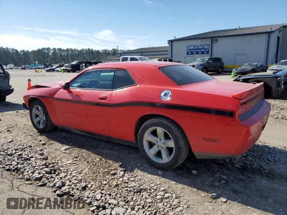 ✅ 2014 Dodge Challenger SXT • VIN: 2C3CDYAG9EH289740 • Lot: 42154225. Wystawiony na Copart z przebiegiem 120 924 mil. Bezpłatny archiwum sprzedaży aukcyjnych z USA i szczegółowy raport historii pojazdu na DreamBid. Zdjęcie 2.