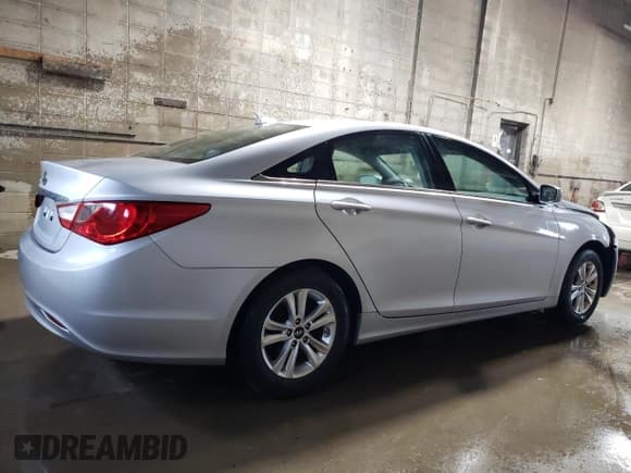 ✅ 2013 Hyundai Sonata GLS • VIN: 5NPEB4AC8DH746544 • Lot: 70664094. Listed on Copart with 82,194 mi. Free auction sales archive from the USA and detailed vehicle history report at DreamBid. Image 3.