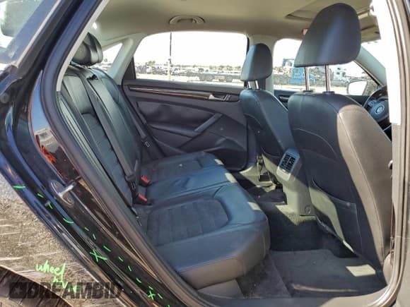 ✅ 2015 Volkswagen Passat SEL Premium • VIN: 1VWCV7A36FC065567 • Lot: 93974045. Listed on Copart with 101,484 mi. Free auction sales archive from the USA and detailed vehicle history report at DreamBid. Image 10.