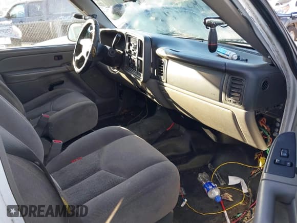 ✅ 2005 Chevrolet Tahoe Police • VIN: 1GNEC13Z95R205193 • Лот: 41361544. Опубликован ранее на IAAI с пробегом 156 547 миль. Бесплатный доступ к архиву аукционных продаж из США и подробный отчёт об истории автомобиля на DreamBid. Изображение 5.