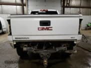 ✅ 2015 GMC Sierra 2500HD SLT • VIN: 1GT12ZE80FF600704 • Lot: 46069905. Listed on Copart with 256,330 mi. Free auction sales archive from the USA and detailed vehicle history report at DreamBid. Image 6.