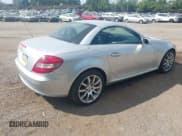 ✅ 2005 Mercedes-Benz SLK 230/320 • VIN: WDBWK56F75F021606 • Lot: 42974155. Listed on IAAI with 97,183 mi. Free auction sales archive from the USA and detailed vehicle history report at DreamBid. Image 4.