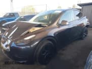 ✅ 2024 Tesla Model Y • VIN: 7SAYGDED1RF209346 • Lot: 43149037. Wystawiony na IAAI z przebiegiem 10 213 mil. Bezpłatny archiwum sprzedaży aukcyjnych z USA i szczegółowy raport historii pojazdu na DreamBid. Zdjęcie 2.