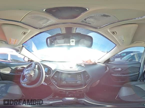 ✅ 2014 Jeep Cherokee Sport • VIN: 1C4PJLAB4EW112446 • Lot: 70829215. Wystawiony na Copart z przebiegiem 158 200 mil. Bezpłatny archiwum sprzedaży aukcyjnych z USA i szczegółowy raport historii pojazdu na DreamBid. Zdjęcie 15.