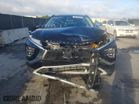 ✅ 2024 Mitsubishi Eclipse Cross SE • VIN: JA4ATWAA7RZ060057 • Лот: 90224965. Опубликован ранее на Copart с пробегом 8 181 миль. Бесплатный доступ к архиву аукционных продаж из США и подробный отчёт об истории автомобиля на DreamBid. Изображение 5.