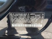 ✅ 2017 Volkswagen Passat S • VIN: 1VWAT7A3XHC083053 • Lot: 43109051. Wystawiony na IAAI z przebiegiem 58 708 mil. Bezpłatny archiwum sprzedaży aukcyjnych z USA i szczegółowy raport historii pojazdu na DreamBid. Zdjęcie 9.