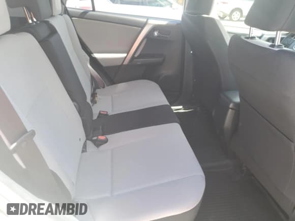 ✅ 2018 Toyota RAV4 XLE • VIN: JTMWFREVXJD127480 • Lot: 61004625. Listed on Copart with 33,179 mi. Free auction sales archive from the USA and detailed vehicle history report at DreamBid. Image 11.