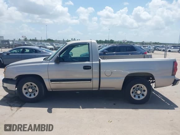 ✅ 2005 Chevrolet Silverado 1500 Work Truck • VIN: 1GCEC14X25Z114160 • Лот: 42547154. Опубликован ранее на IAAI с пробегом Не указан. Бесплатный доступ к архиву аукционных продаж из США и подробный отчёт об истории автомобиля на DreamBid. Изображение 14.