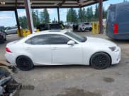 ✅ 2017 Lexus IS 200t • VIN: JTHBA1D24H5050064 • Lot: 43039594. Wystawiony na IAAI z przebiegiem 65 624 mil. Bezpłatny archiwum sprzedaży aukcyjnych z USA i szczegółowy raport historii pojazdu na DreamBid. Zdjęcie 13.