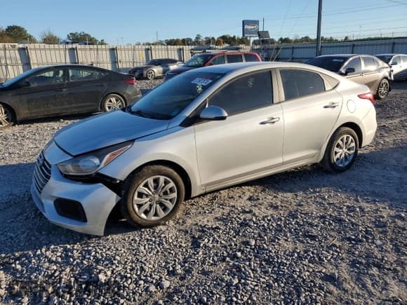 ✅ 2022 Hyundai Accent SEL • VIN: 3KPC24A69NE179400 • Лот: 81907674. Опубликован ранее на Copart с пробегом 48 848 миль. Бесплатный доступ к архиву аукционных продаж из США и подробный отчёт об истории автомобиля на DreamBid. Изображение 1.
