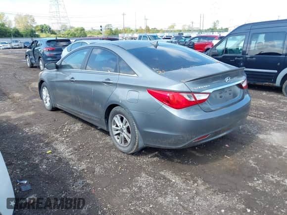 2013 Hyundai Sonata GLS с VIN 5NPEB4AC4DH549953, выставлен на аукционе IAAI как лот 43294743 с пробегом 105 844 миль миль и . История ставок и продаж доступна на DreamBid. Изображение 3.