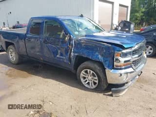 2017 Chevrolet Silverado 1500 LT с VIN 1GCVKREH0HZ114607, выставлен на аукционе IAAI как лот 43118098 с пробегом 138 059 миль миль и . История ставок и продаж доступна на DreamBid. Изображение 1.