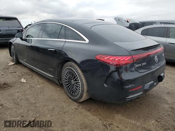 ✅ 2022 Mercedes-Benz EQS 580 • VIN: W1KCG4EB1NA004303 • Lot: 43054013. Listed on Copart with 7,352 mi. Free auction sales archive from the USA and detailed vehicle history report at DreamBid. Image 2.