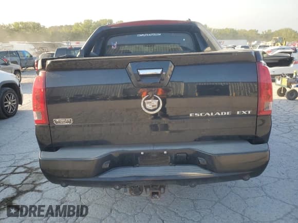 ✅ 2002 Cadillac Escalade EXT • VIN: 3GYEK63N72G285850 • Lot: 70924384. Listed on Copart with 202,281 mi. Free auction sales archive from the USA and detailed vehicle history report at DreamBid. Image 6.