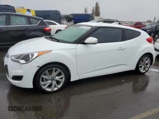 ✅ 2016 Hyundai Veloster • VIN: KMHTC6AD4GU260702 • Lot: 85373764. Wystawiony na Copart z przebiegiem 159 822 mil. Bezpłatny archiwum sprzedaży aukcyjnych z USA i szczegółowy raport historii pojazdu na DreamBid. Zdjęcie 1.