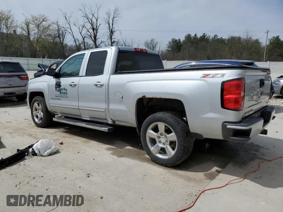 ✅ 2016 Chevrolet Silverado 1500 LT • VIN: 1GCVKREC8GZ373719 • Лот: 51966534. Опубликован ранее на Copart с пробегом 178 008 миль. Бесплатный доступ к архиву аукционных продаж из США и подробный отчёт об истории автомобиля на DreamBid. Изображение 2.