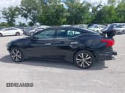 ✅ 2017 Nissan Maxima S • VIN: 1N4AA6AP6HC420197 • Lot: 42553878. Listed on IAAI with 79,515 mi. Free auction sales archive from the USA and detailed vehicle history report at DreamBid. Image 15.