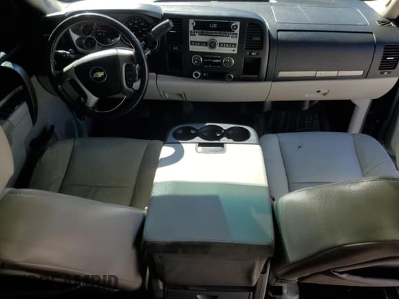 ✅ 2010 Chevrolet Silverado 1500 LT • VIN: 1GCSCSE09AZ252766 • Lot: 87026995. Listed on Copart with 191,304 mi. Free auction sales archive from the USA and detailed vehicle history report at DreamBid. Image 8.